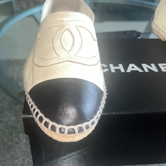Vintage Authentic Chanel espadrilles - Picture 3 of 16
